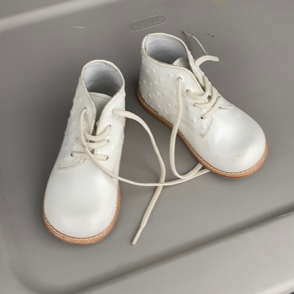 Boys walkers size 8 white